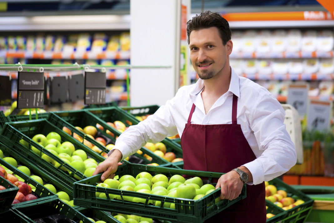 Продавец продуктового магазина картинки